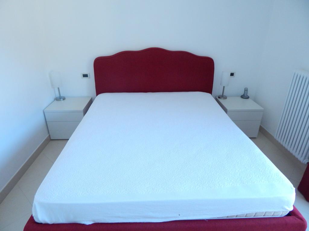 Residence La Perla Finale Ligure Zimmer foto